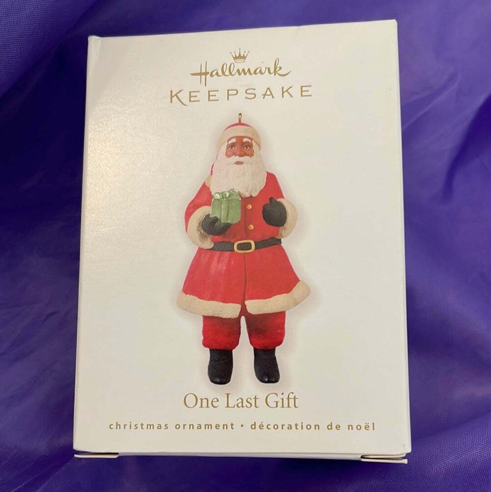 Hallmark Keepsake 2010 One Last Gift Ornament African American Santa